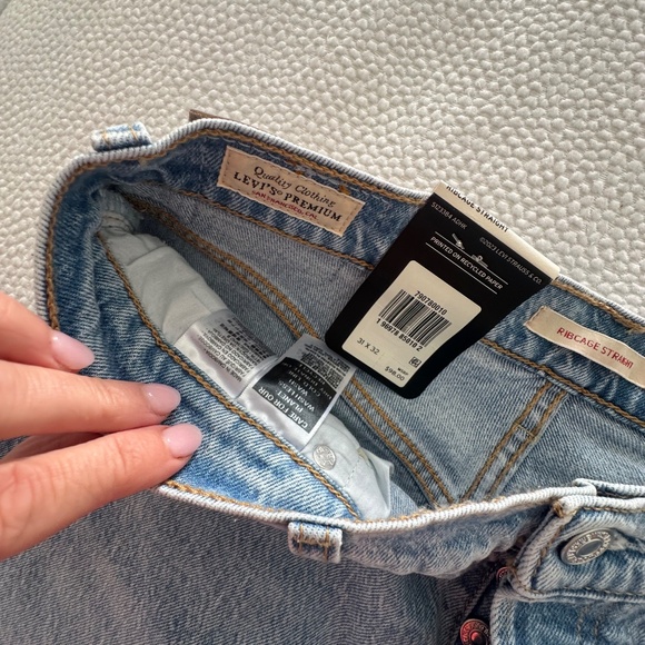 Ribcage Full Length Jeans in Samba Tango Light - Picture 5 of 6